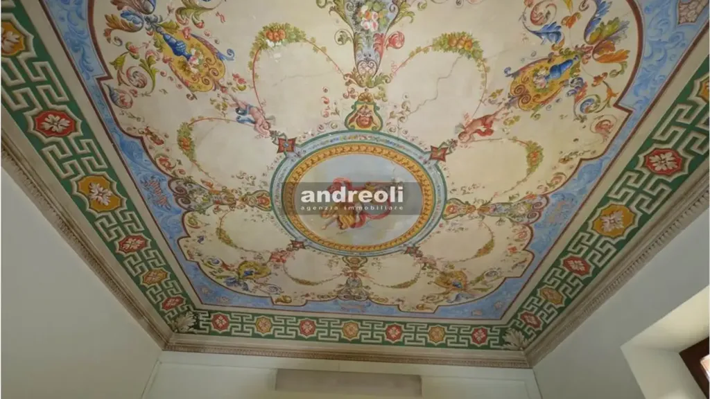 Pièces - Affresco-Decorated Apartment in Jesi's Historic Centre