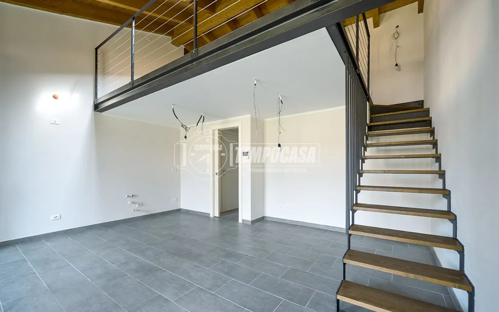 Stanze - Triplex with Balcony in Cremona