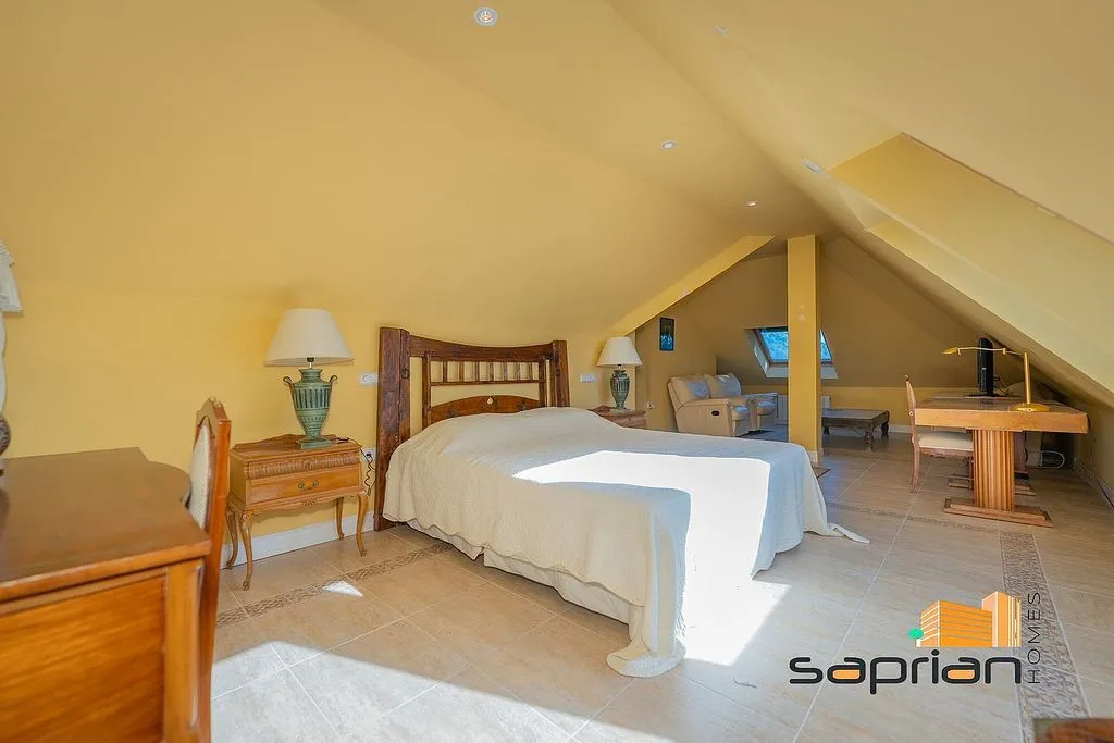 Magamistoad - Chalet with Pool and Terrace in Robledo de Chavela