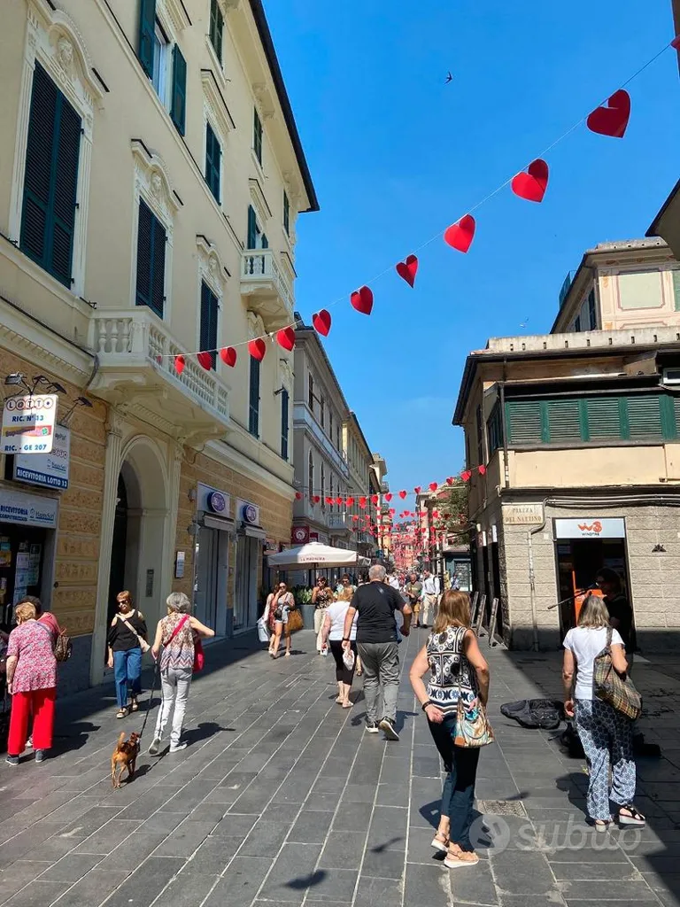 Office Space with Balcony in Sestri P. (GE)