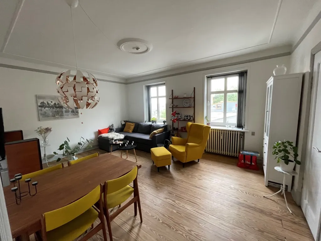 Söögituba - Loft-Style Apartment with Garden in Hobro