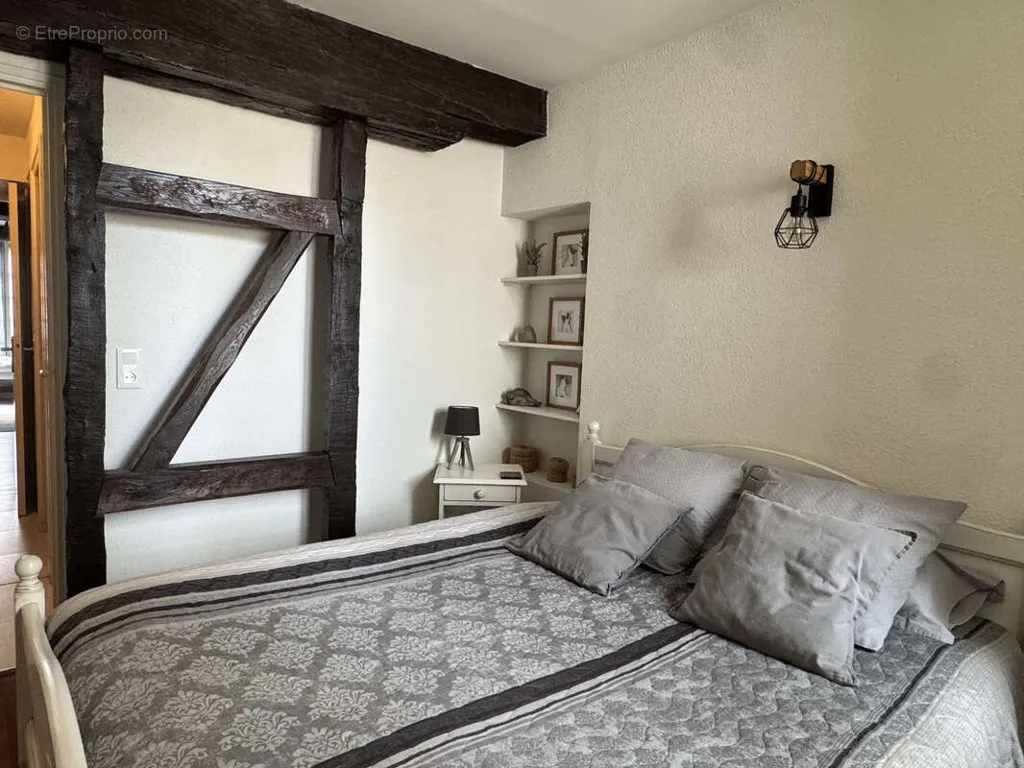 Chambres - Appartement Meublé dans l’Hypercentre de Troyes