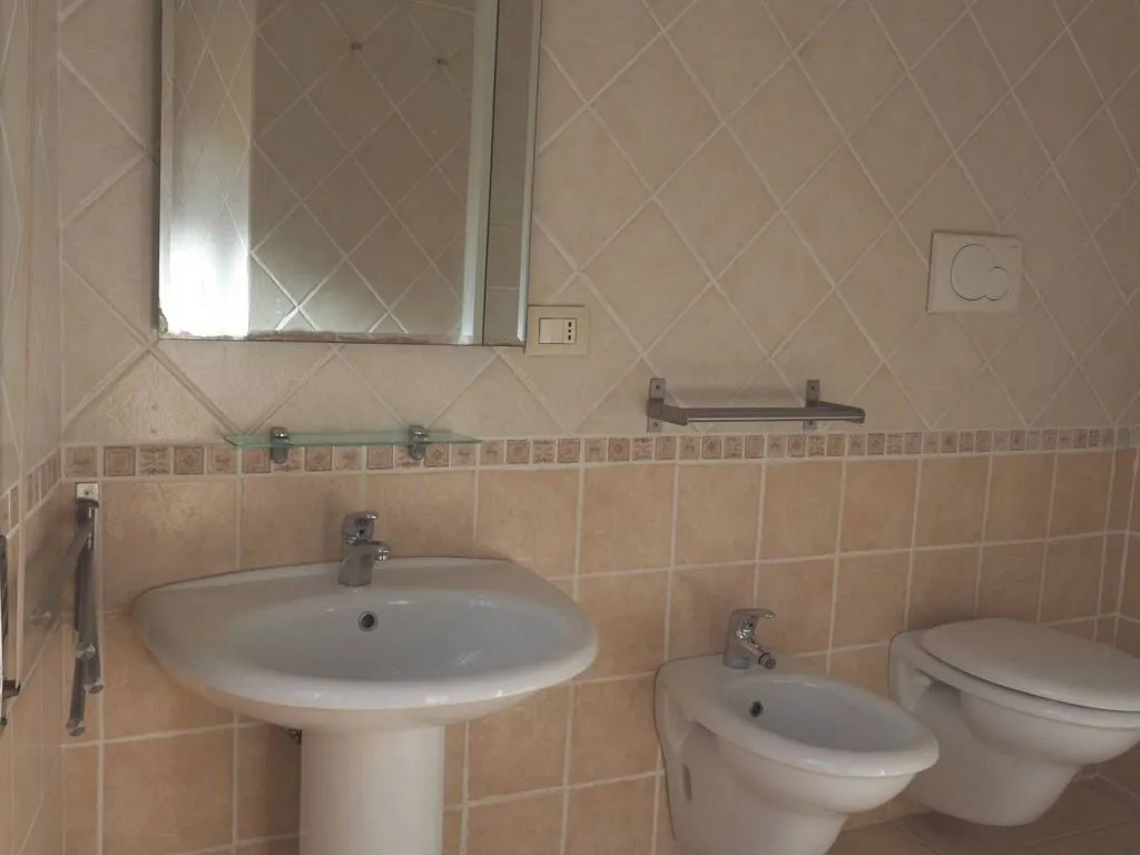 Bathrooms - Luxury Flat with Triple Balcony in Rome