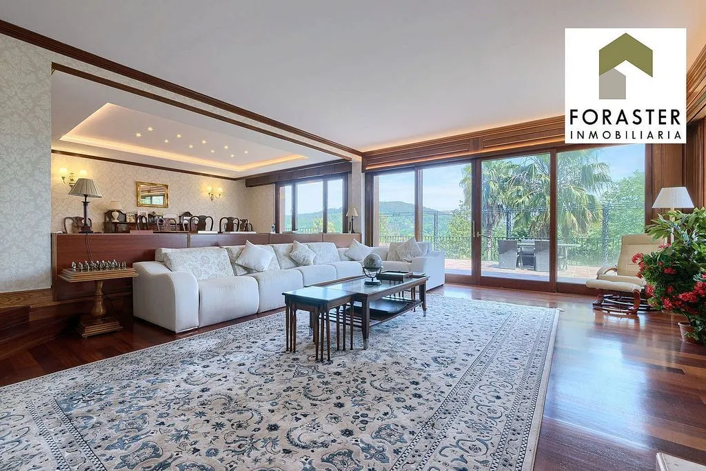 Séjour - Chalet with Pool and Terrace in Loiu