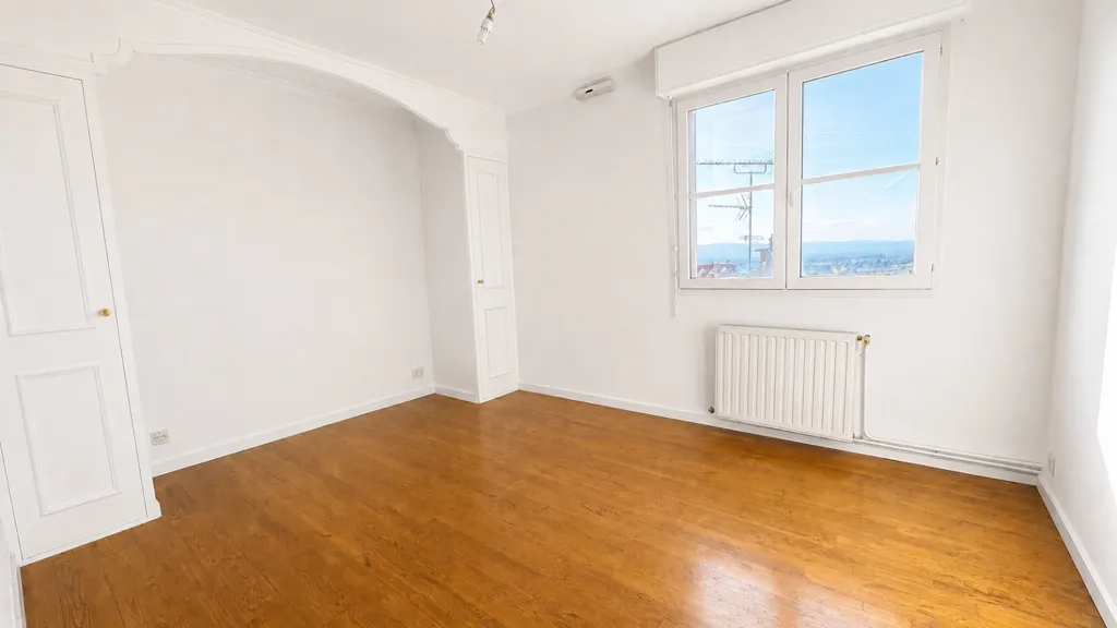 Pièces - Appartement F4 avec Garage à Saint-Galmier