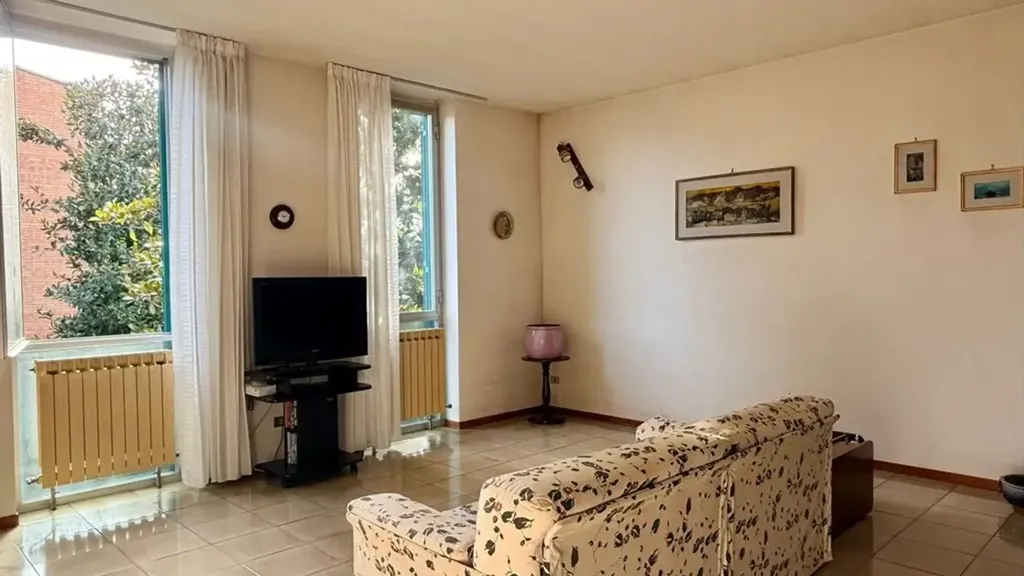 Séjour - Semi-Detached Villa with Private Garden in Faenza
