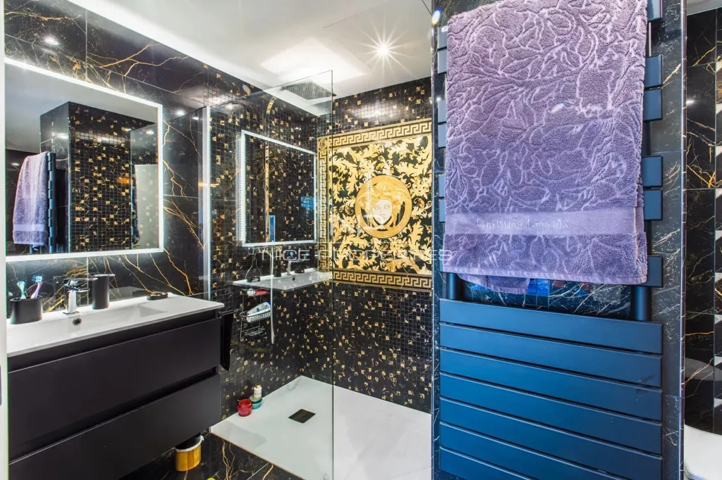 Salles de bain - Appartement Luxueux avec Vue Panoramique Mer à Nice Mont Boron
