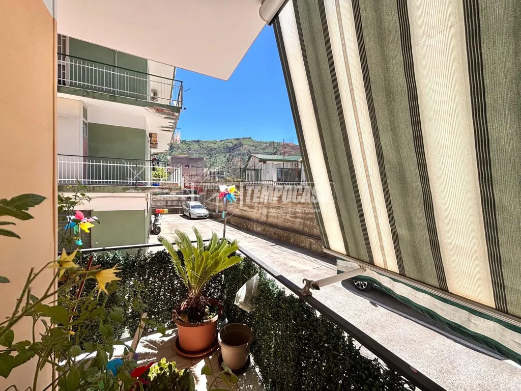 Balcon - Apartment with Triple Exposure in Naples