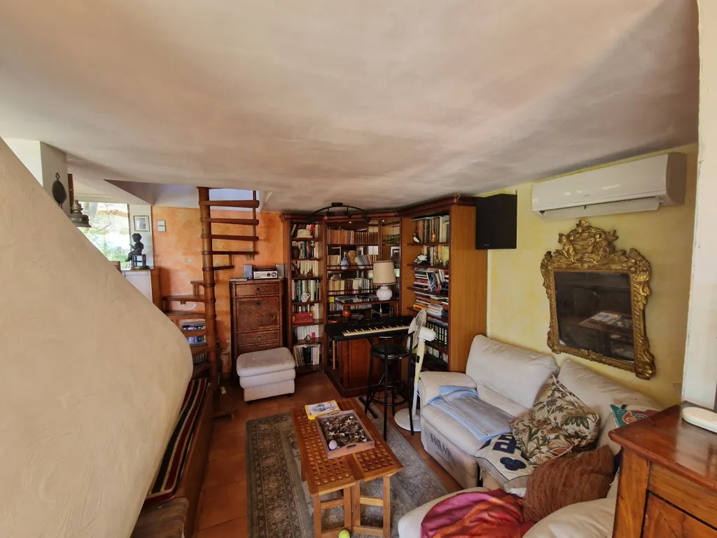 Séjour - Villa à Rénover avec Vue Mer à Biot