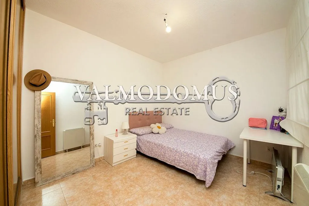 Magamistoad - Duplex with Balcony in Valmojado