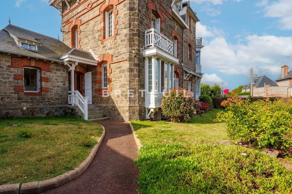 Välivaade - Apartment with Sea View in Dinard Malouine