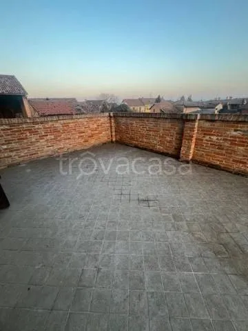 Terrasse - Trilocale with Terrace in Govone