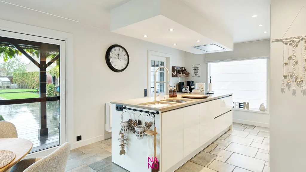 Cucina - Energy-Efficient Villa with Pool in Moerkerke
