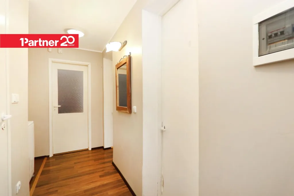hallway_entrance