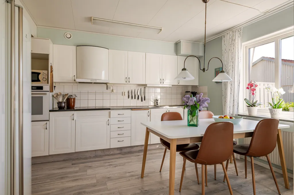 Söögituba - Apartment with Balcony in Mantorp