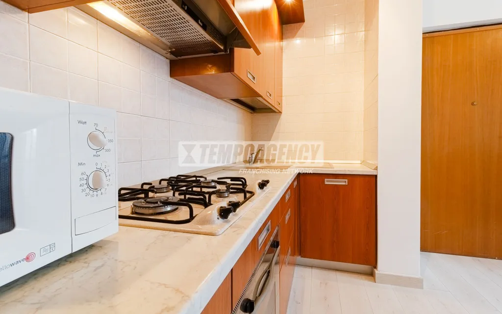 Köök - Modern Ground Floor Flat with Balcony in Milan