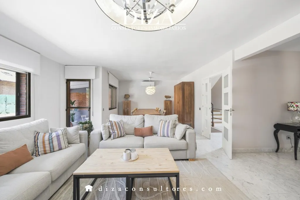 Elutuba - Villa with Pool and Gym in Madrid