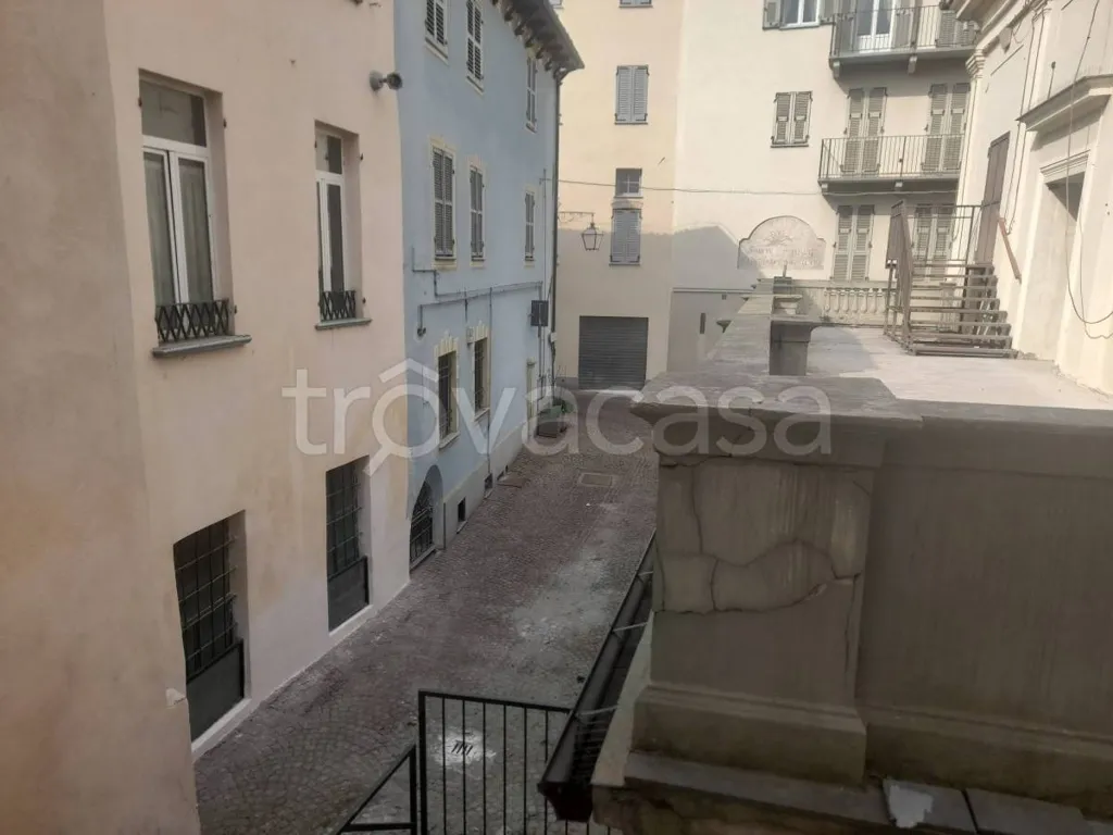 Aed - Three-Level Building for Renovation in Ceva