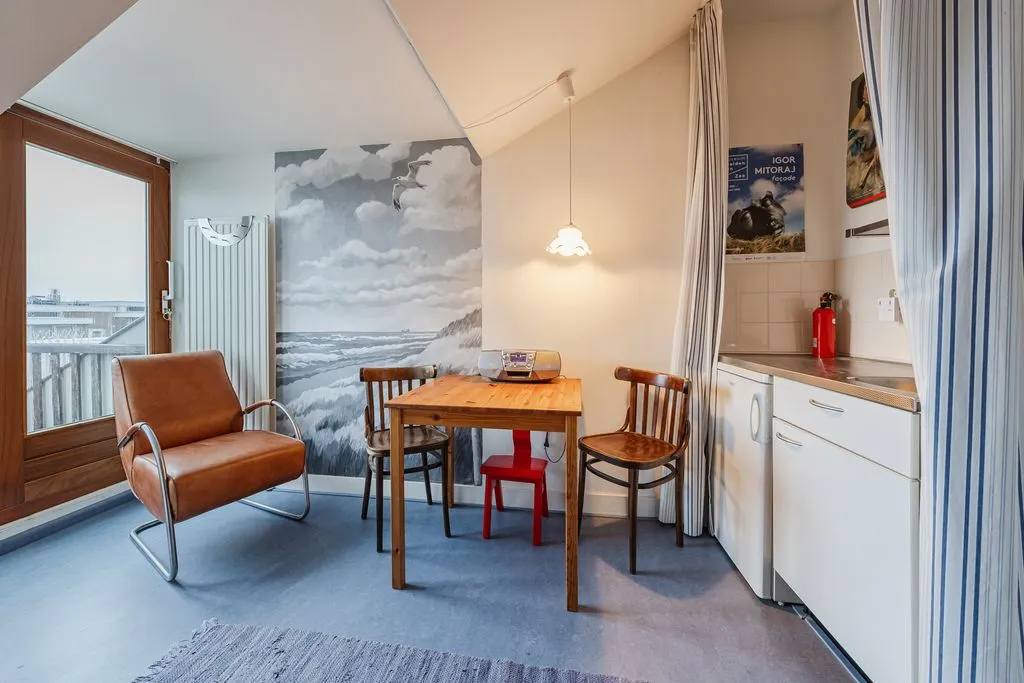 Sala da pranzo - 1930s House with Garden in Scheveningen