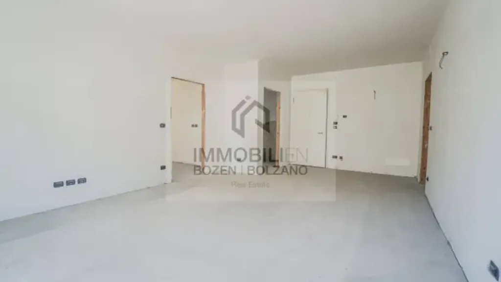Toad - Rear-Facing Apartment with Terrace in Bolzano