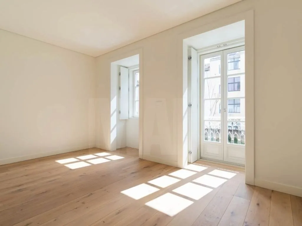 Toad - Luxury Flat with Pool in Graca, Lisbon