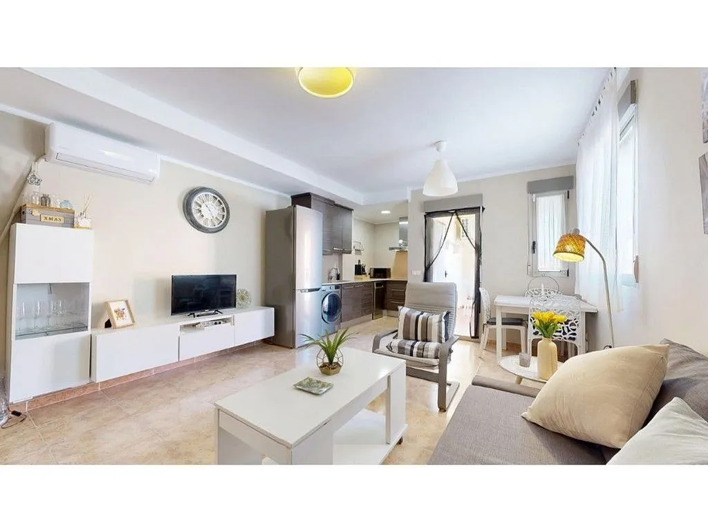 Séjour - 1-Bedroom Apartment with Terrace in Chilches