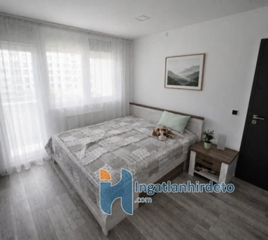Bedrooms - Panellakás with Panoramic View in Budapest III District