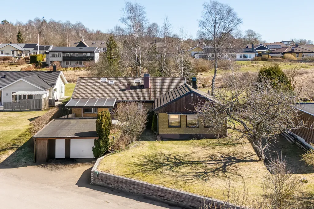 6-toaline maja asukohas Grevie