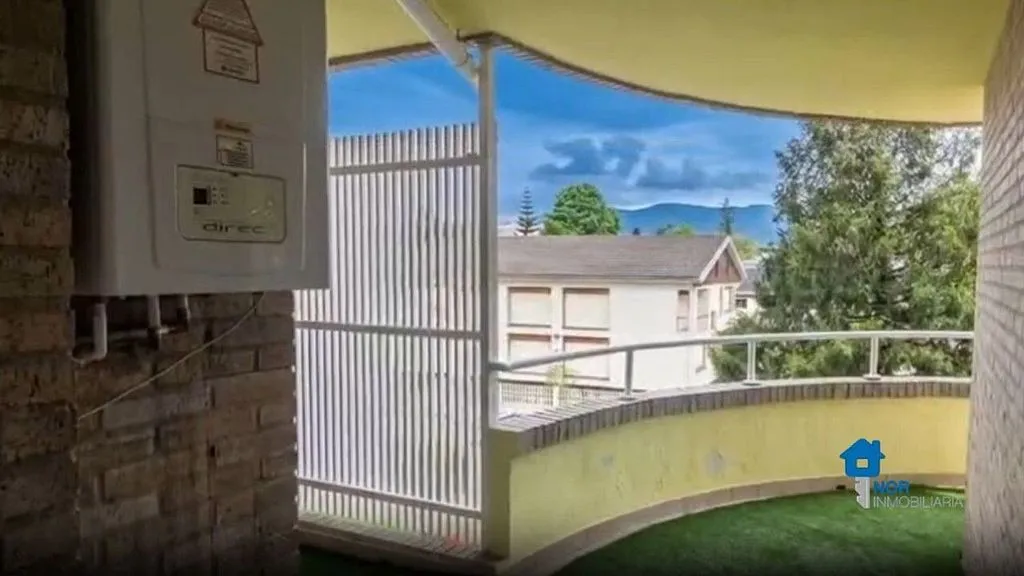 Rõdu - Beachfront Apartment with Terrace in Laredo