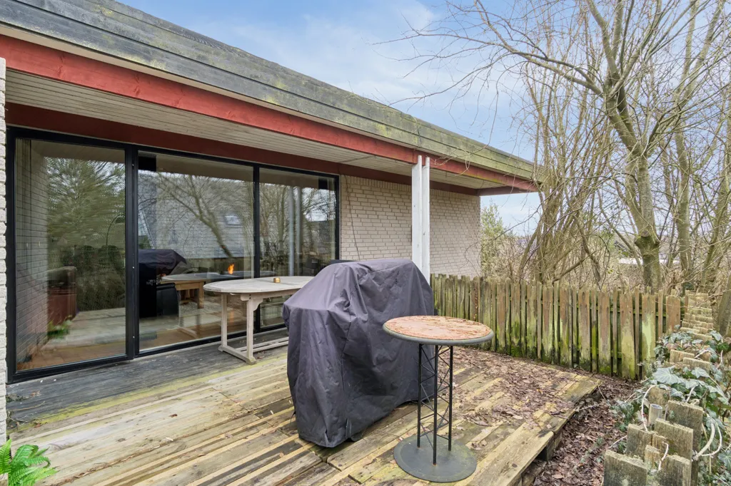 Terrasse - Modernised Villa with View in Løgstrup