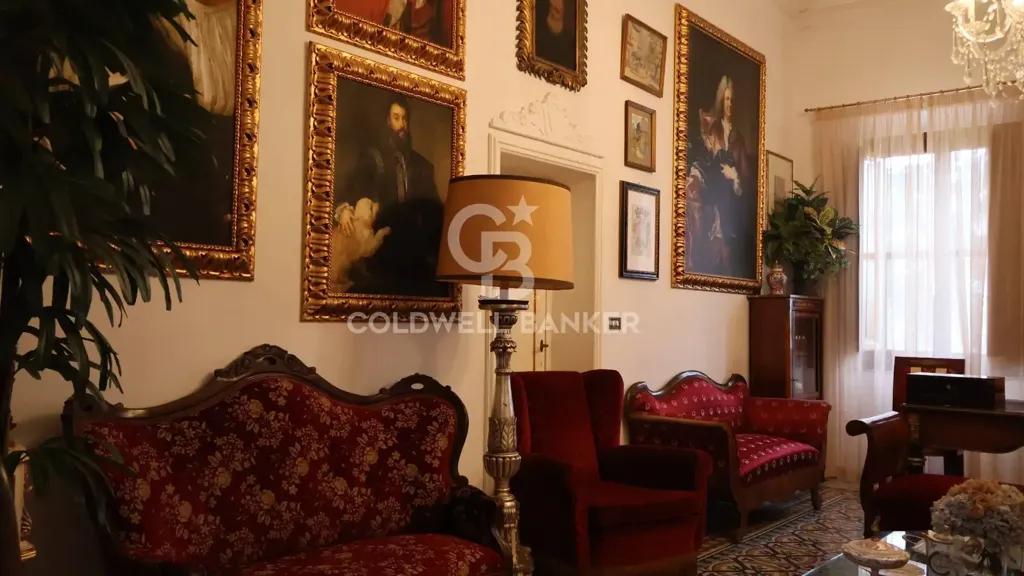 Elutuba - Historic Villa with Garden in Filottrano