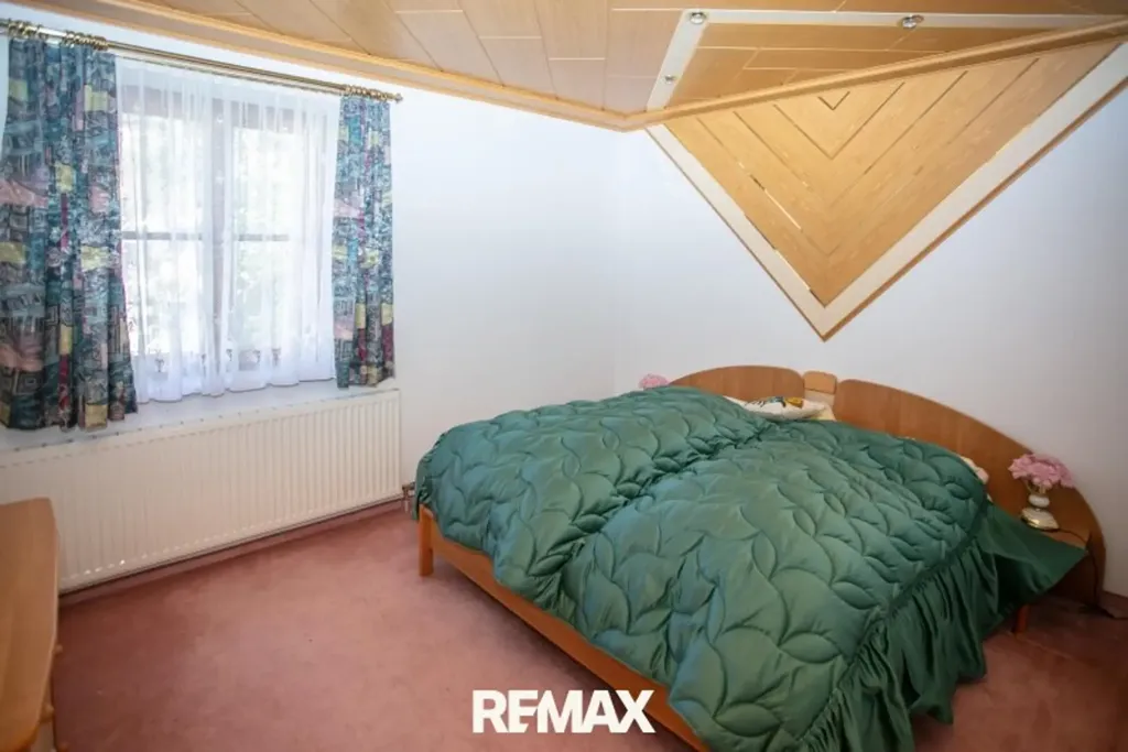 Magamistoad - Spacious House with Workshop in Kautzen