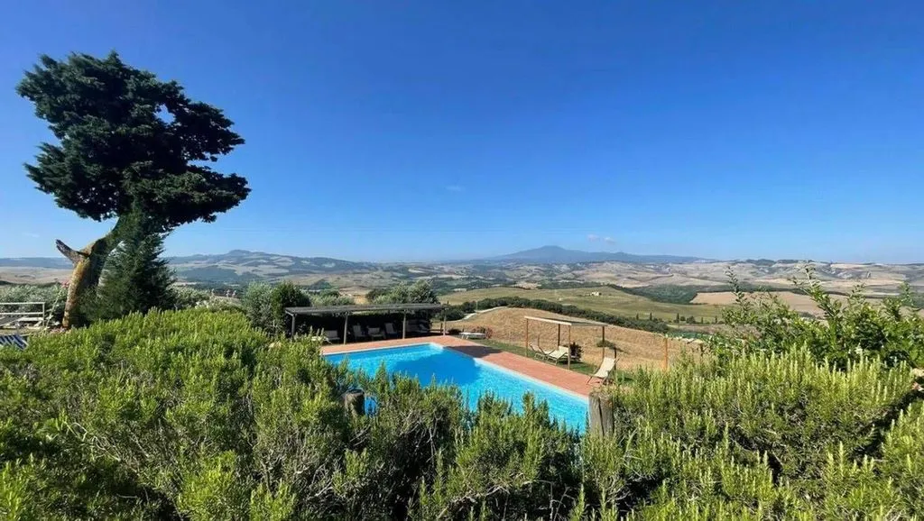 Bassein - Villa with Pool and Val d'Orcia View in Sarteano