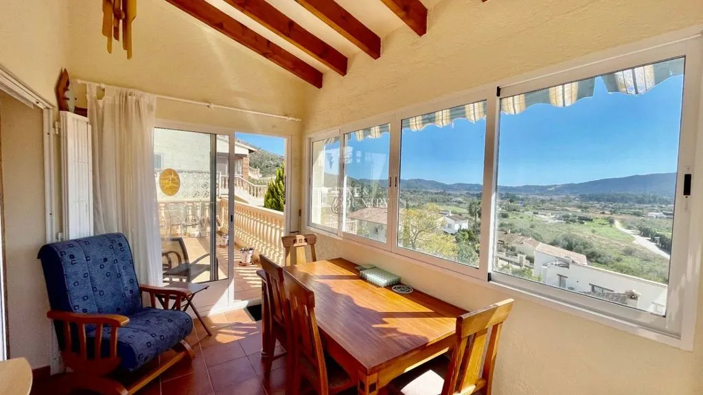 Terrasse - Luxury Villa with Mountain Views in Jalón