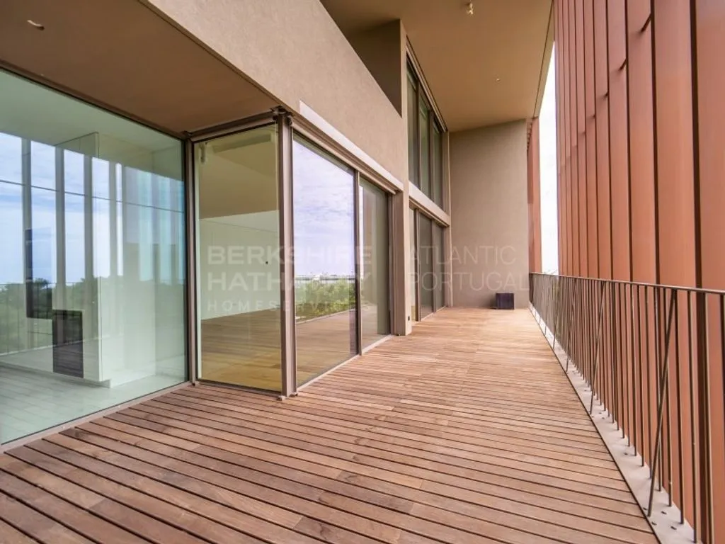Balcon - Luxury Duplex Flat with Rooftop in Cascais