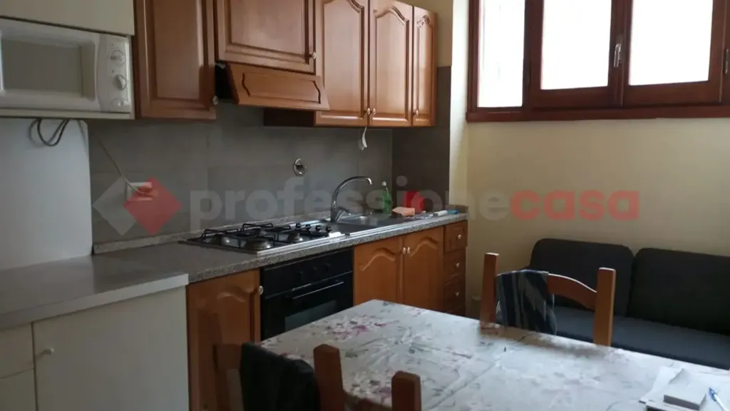 Cucina - Appartamento con balcone a Firenze, Via Reginaldo Giuliani