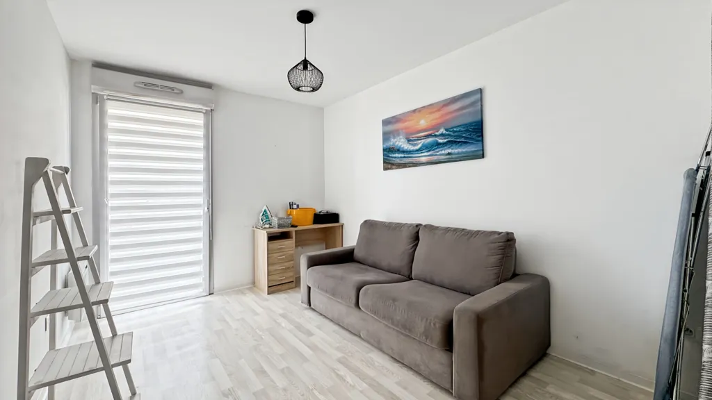 Soggiorno - Ground Floor Flat with Private Garden in Coquelles