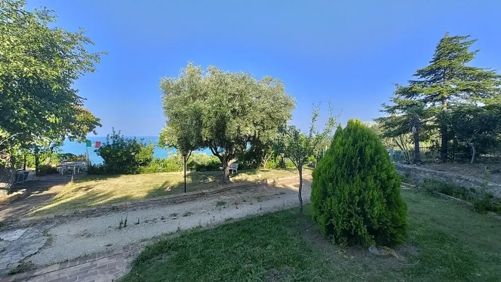 Aed - Bifamiliar Villa with Sea View in Vasto