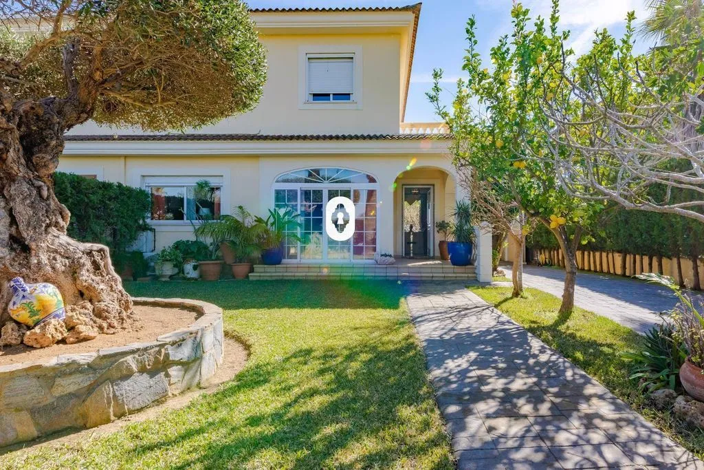 Extérieur - Semi-Detached Villa with Pool in Playas de Muro