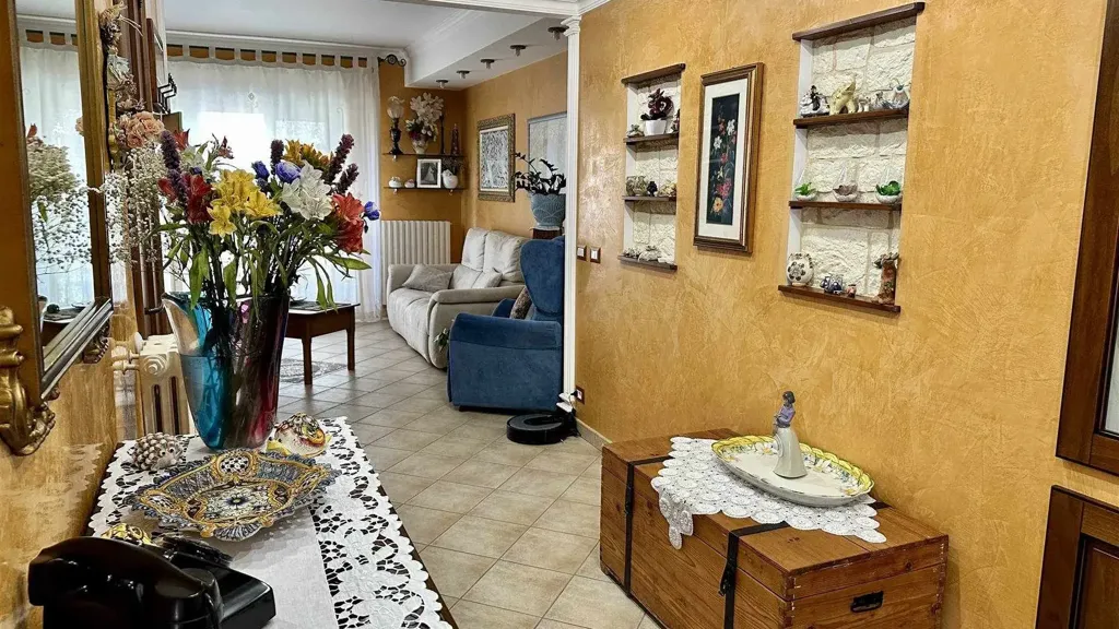 Esik - Modern Apartment with Balconies in Ragusa