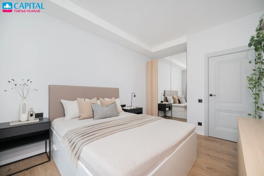Magamistoad - 3-Bedroom Apartment with Balcony in Santariškės
