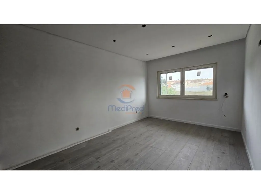 Stanze - Luxury Flat with Parking in Montijo, Setúbal
