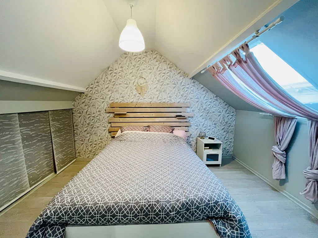 Chambres - Maisonnette Rénovée en Copropriété près d'Orléans