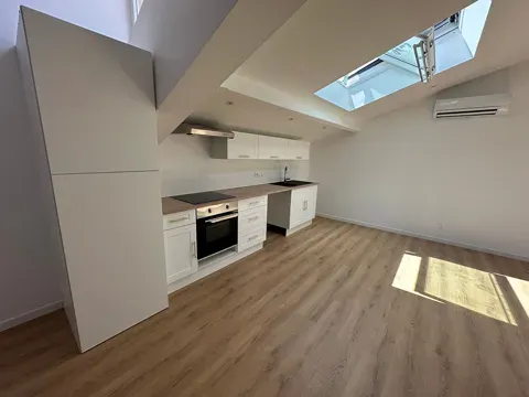 Cuisine - Appartement Rénové avec Bureau à Paris
