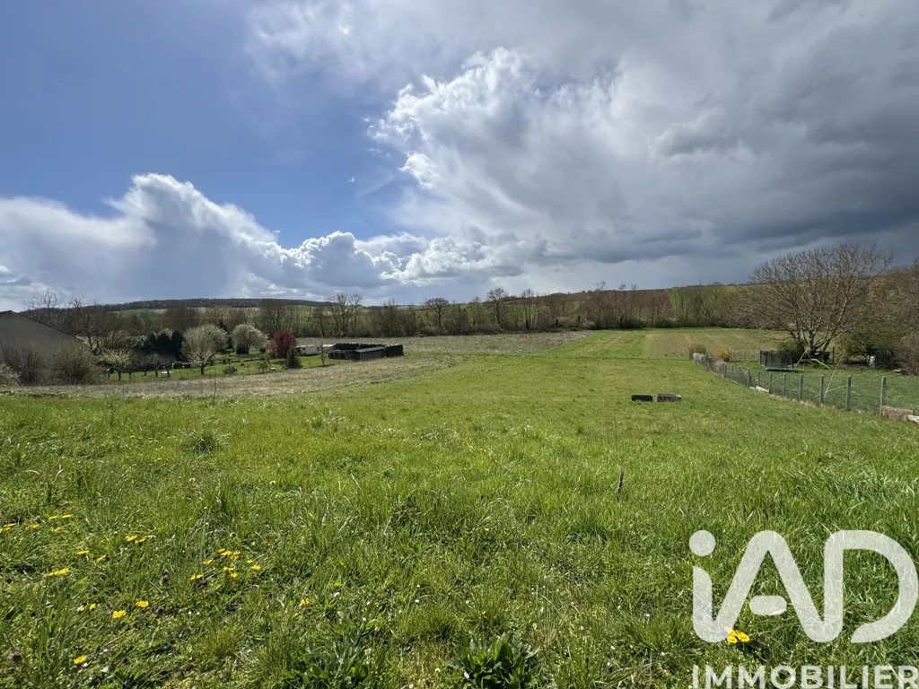 Aed - Plot with Village View in Escamps