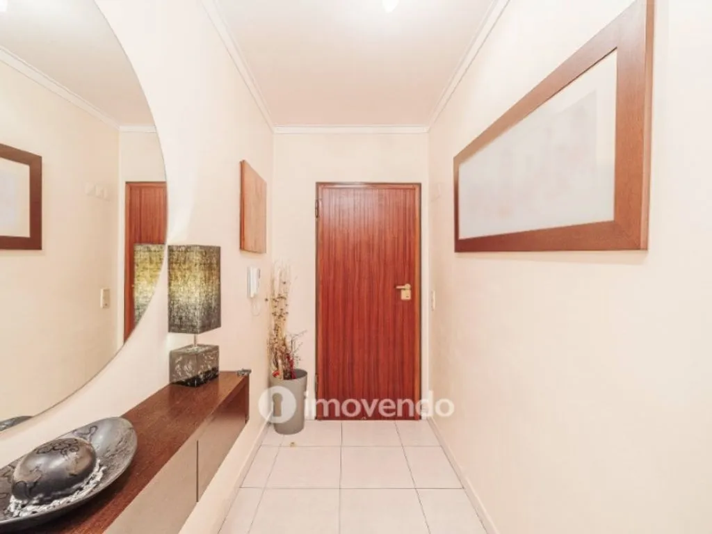 Entrée - Luxury Flat with Fireplaces in Almada