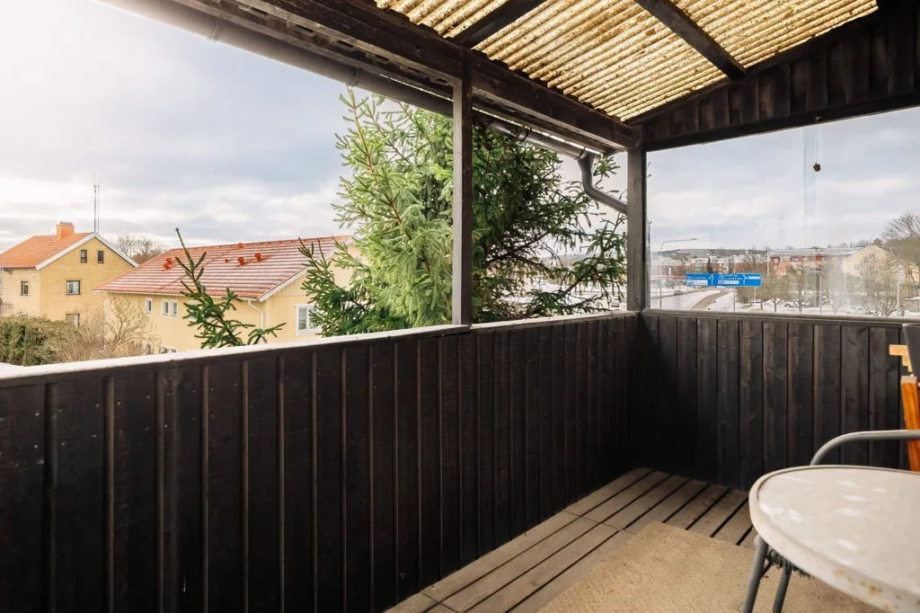 6-toaline maja asukohas Skövde kommun