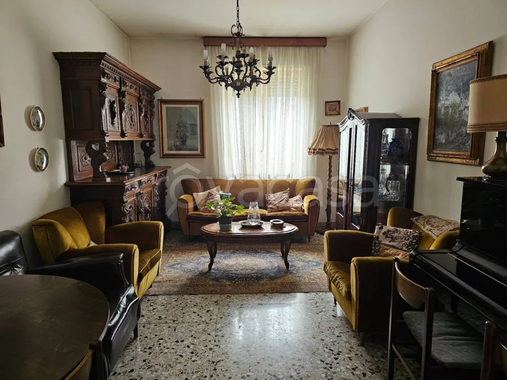 Elutuba - Apartment with Balcony in Turin