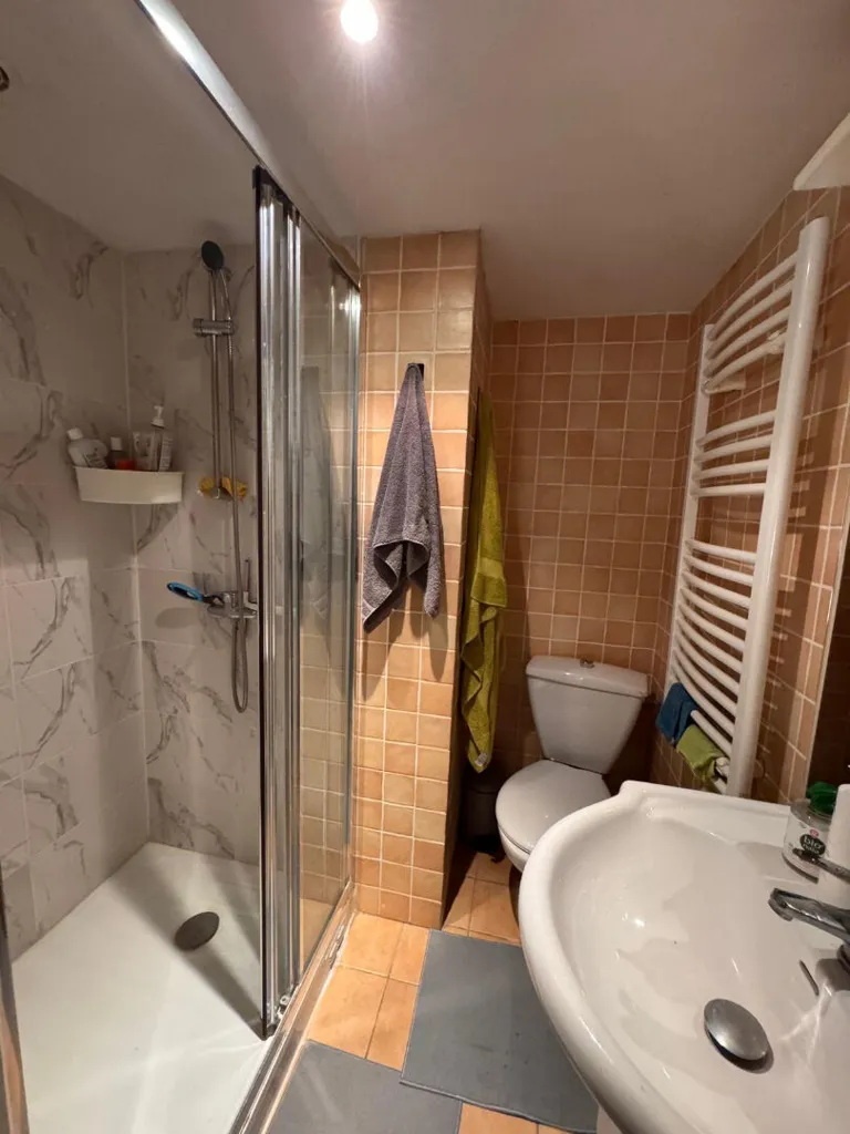 Vannitoad - Studio with Metro Access in Paris