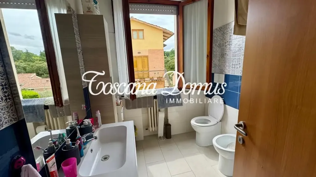 Vannitoad - Rustic Apartment with Terraces in Siena